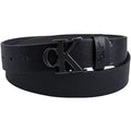 Calvin Klein Cinturón de mezclilla de moda con logotipo de placa para hombre